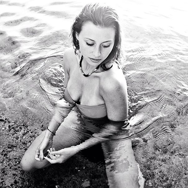 Элисон Мичалка (Alyson Michalka) Род деятельности: Певица