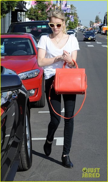 Эмма Робертс и Эван Питерс в ЛА.