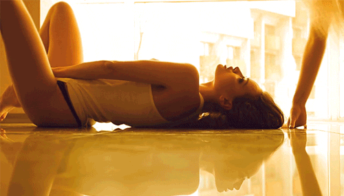 Гифки с девушками (эротика)