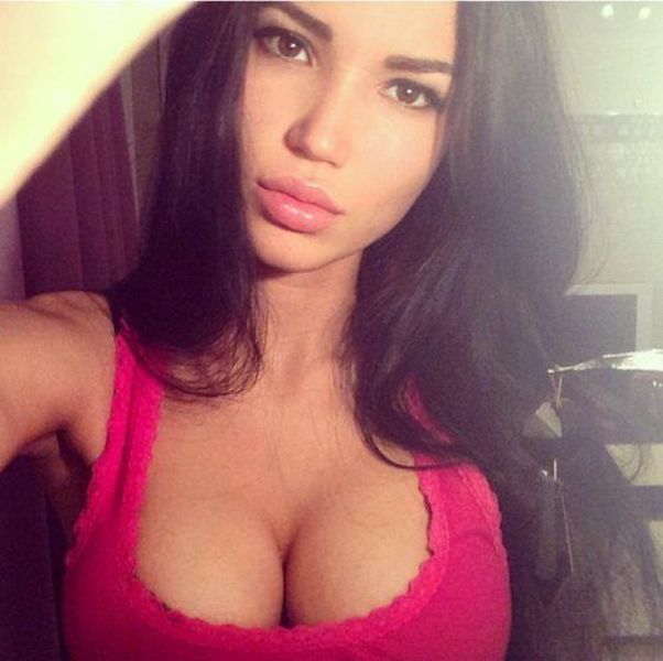 Красивые девушки с большой грудью (эротика)