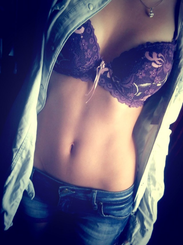 Любители фоткать себя в зеркале (эротика)