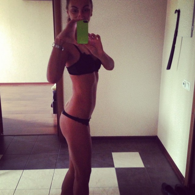 Любители фоткать себя в зеркале (эротика)