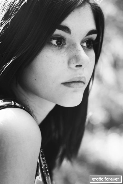 Милые девушки из соц сетей Милые девушки из соц сетей