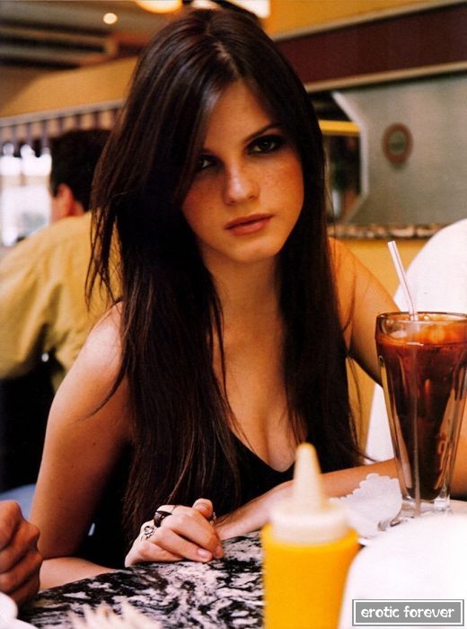 Милые девушки из соц сетей Милые девушки из соц сетей