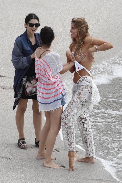 Пикантная работа: ассистент фотомодели Пикантная работа: ассистент фотомодели