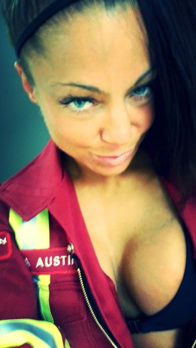 Полуголые девушки из социальных сетей (эротика)