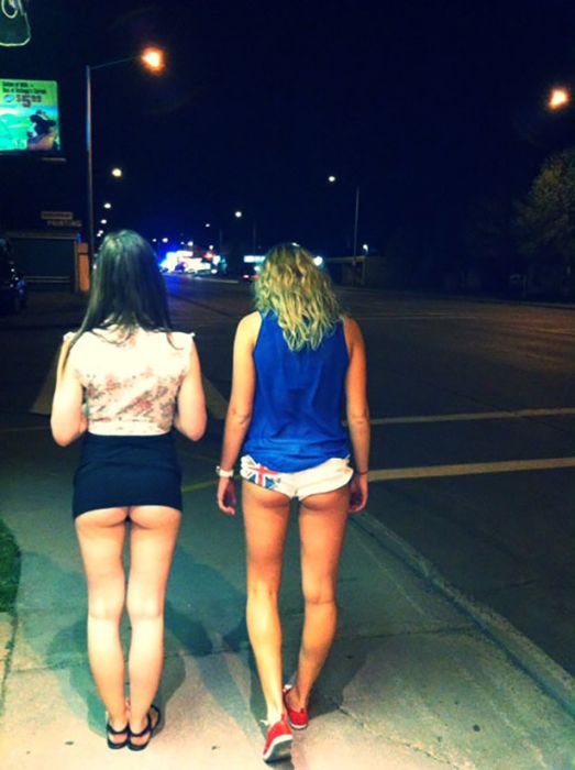 Полуголые девушки из социальных сетей (эротика)