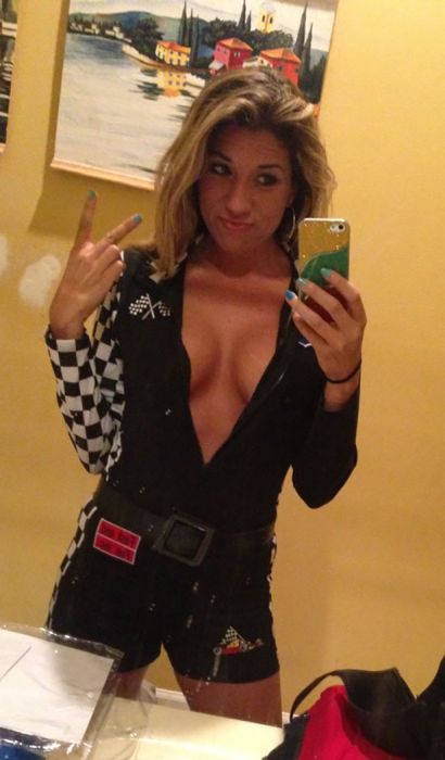 Полуголые девушки из социальных сетей (эротика)