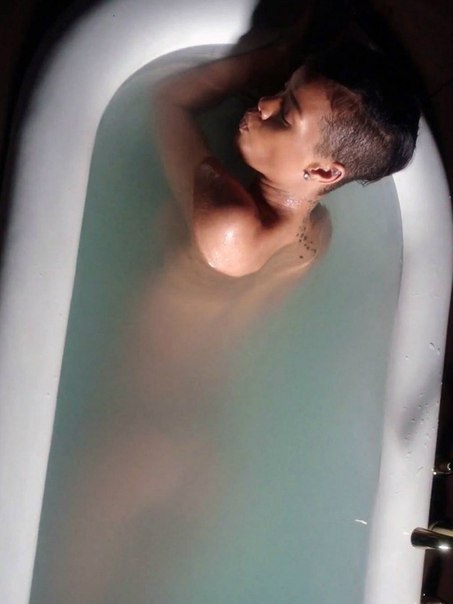 Рианна Голая - Rihanna Nude