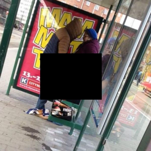 Секс на финской остановке (пипец я молчу)