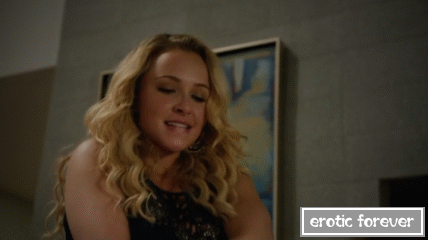 Сексуальные девушки хвастаются своим телом Сексуальные девушки хвастаются своим телом