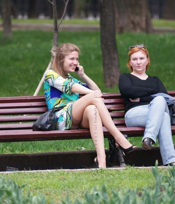 Сексуальные девушки на улицах города