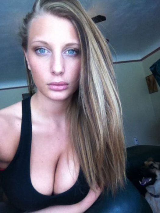 Сексуальные девушки с пышной грудью