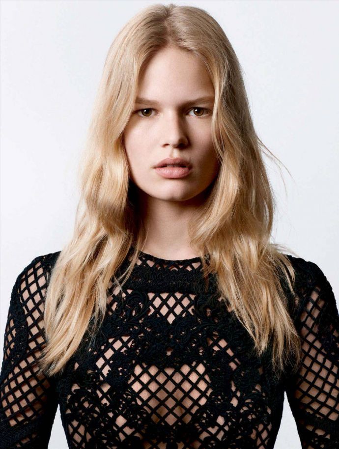 Анна Юэрс (Anna Ewers) в фотосессии Даниеля Джексона