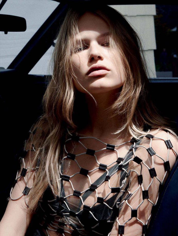 Анна Юэрс (Anna Ewers) в фотосессии Даниеля Джексона