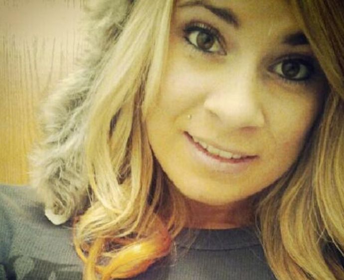 Блондинка провела эксперимент с кипятком на морозе