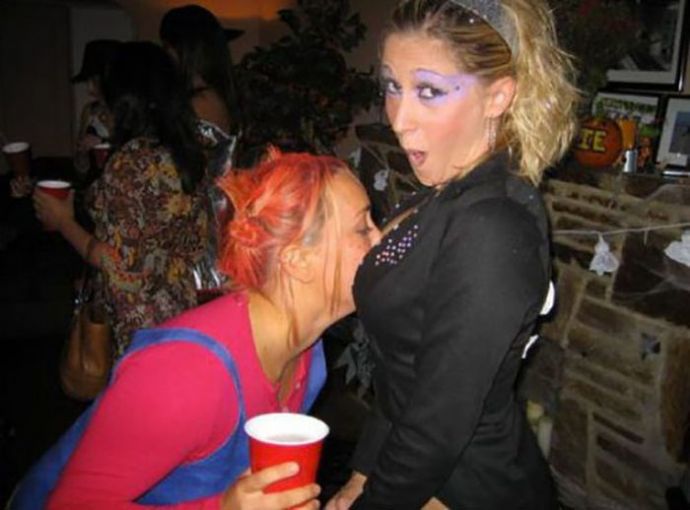 Девушки отрываются на вечеринках