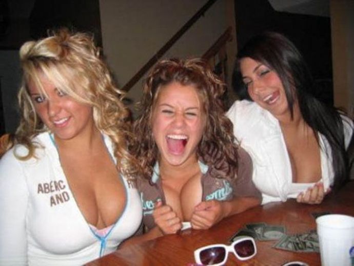 Девушки отрываются на выходных