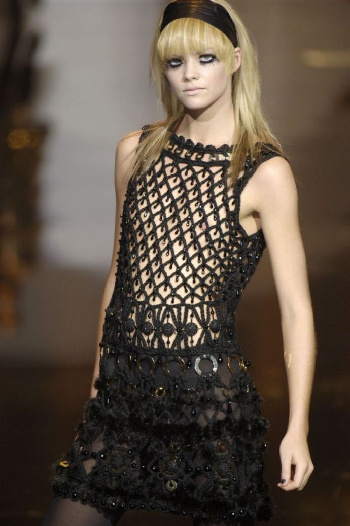 Гламурные монстры без лифчиков