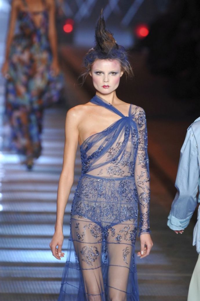 Гламурные монстры без лифчиков