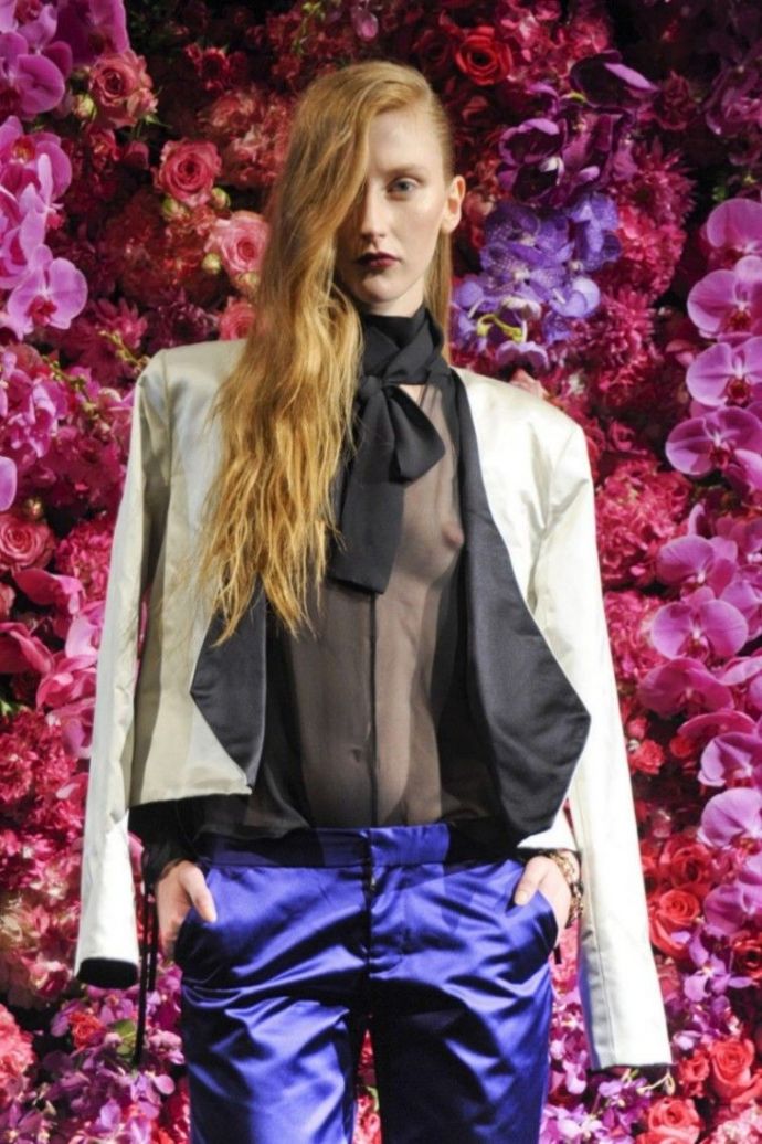 Гламурные монстры без лифчиков