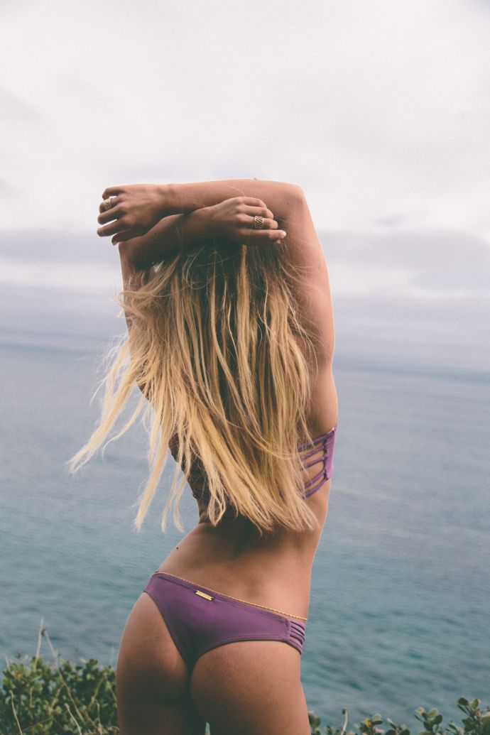 Летние девушки