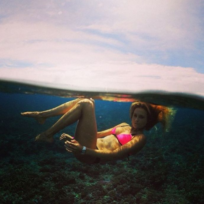 Оригинальные снимки девушек под водой