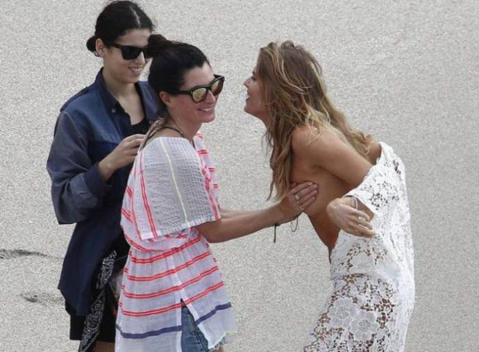 Пикантная работа: ассистент фотомодели