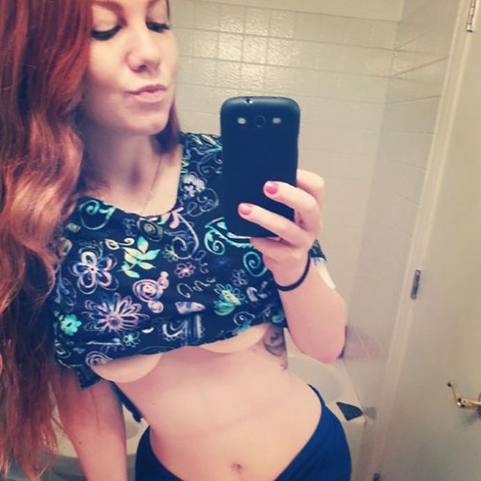 Полуголые девушки из социальных сетей (эротика)