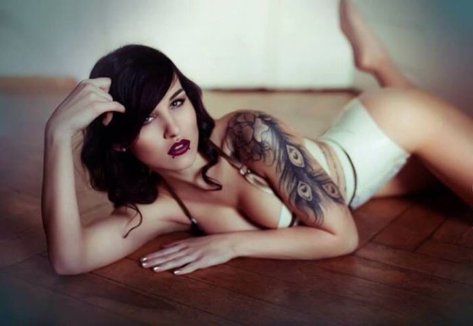 Повернутые на тату (эротика)