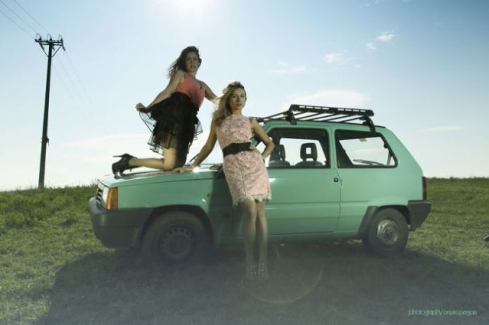 Сексуальные девушки и красивые автомобили