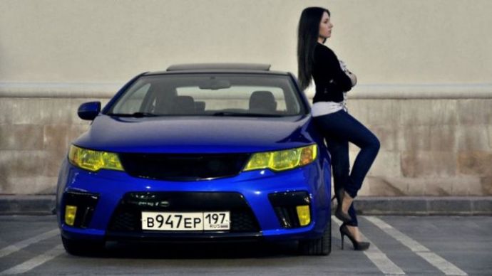 Сексуальные девушки и красивые автомобили