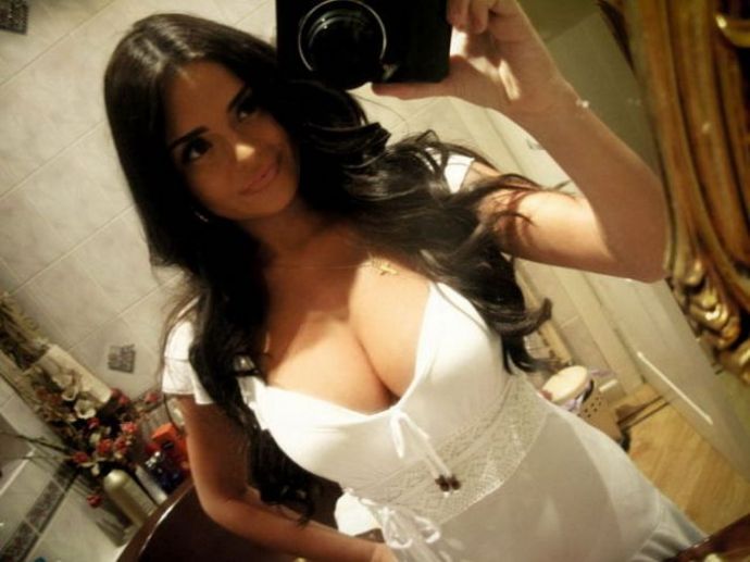 Сексуальные девушки с пышной грудью