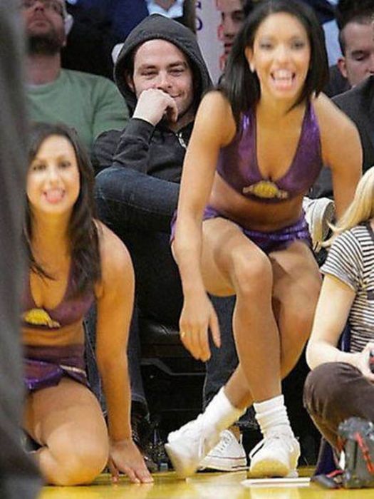 Вау мужики, куда пялимся? Часть 2