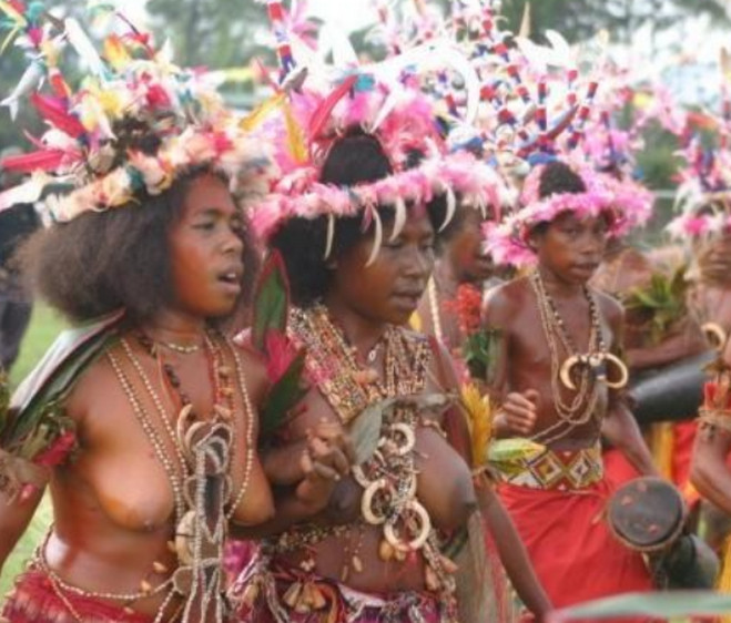 Женская красота диких племен планеты Женская красота диких племен планеты