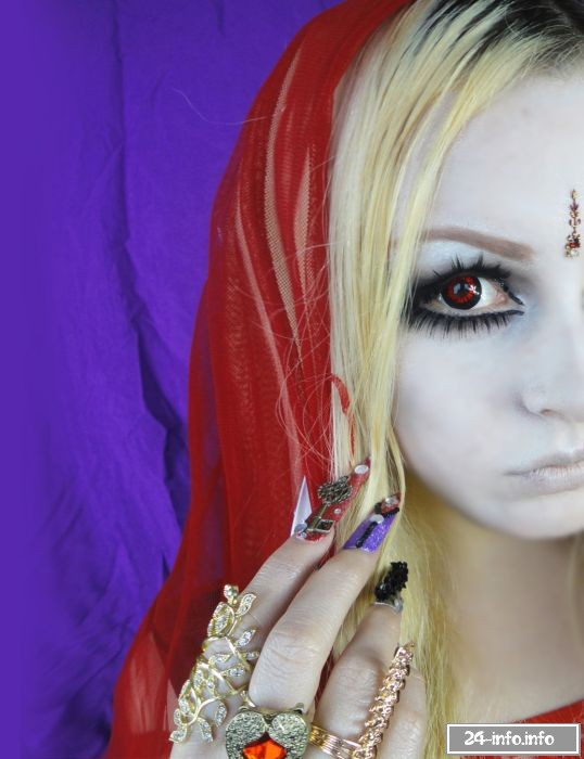 Живая кукла из Японии