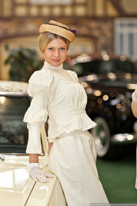 Девушки и олдтаймеры Девушки и олдтаймеры