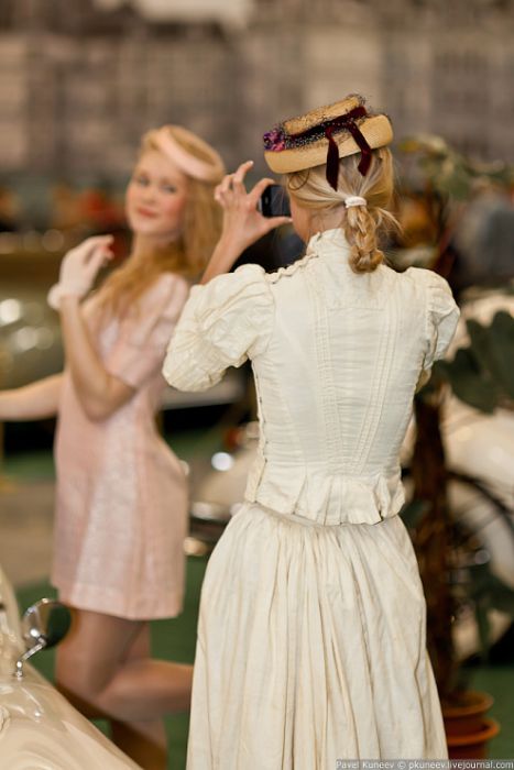 Девушки и олдтаймеры Девушки и олдтаймеры