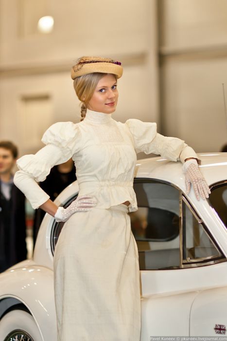 Девушки и олдтаймеры