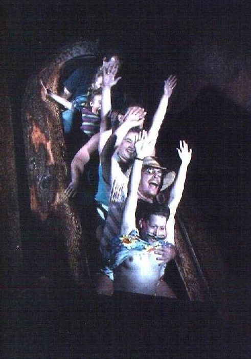 Девушки на американских горках Девушки на американских горках