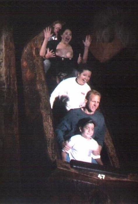 Девушки на американских горках Девушки на американских горках