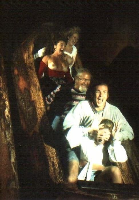 Девушки на американских горках Девушки на американских горках