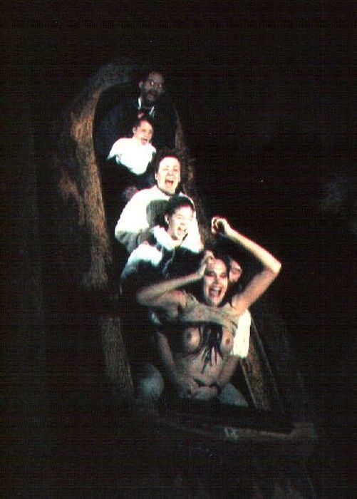 Девушки на американских горках Девушки на американских горках