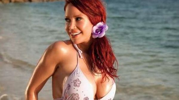 Девушки с цветными волосами