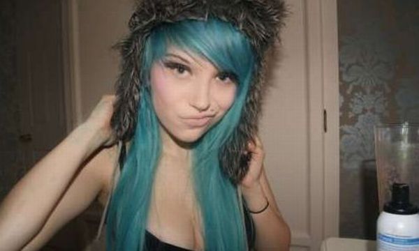 Девушки с цветными волосами