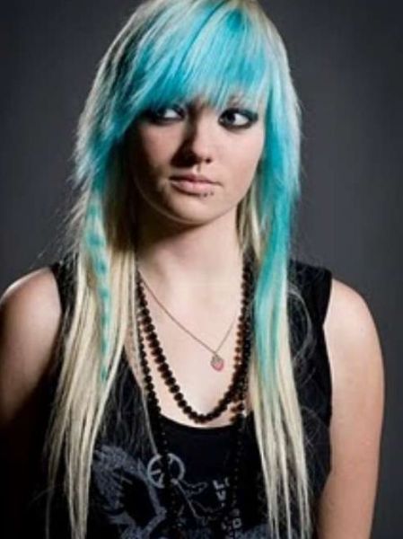 Девушки с цветными волосами