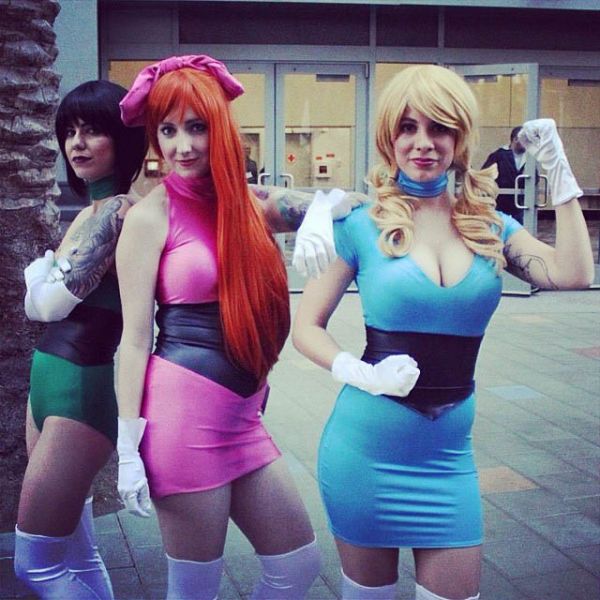 Девушки с фестиваля Wondercoon