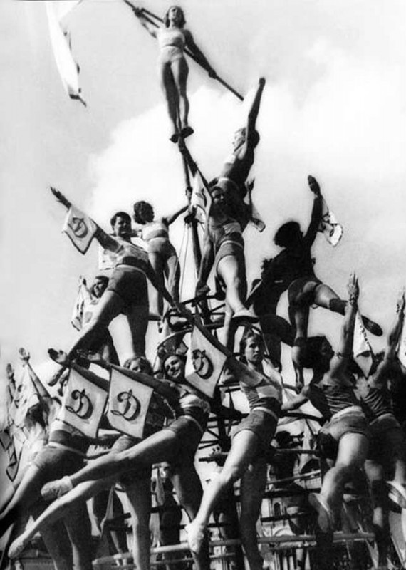 Девушки времен СССР