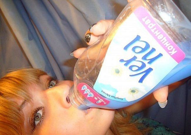 Глупые и смешные фотографии девушек из социальных сетей