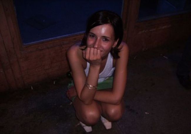 Глупые и смешные фотографии девушек из социальных сетей